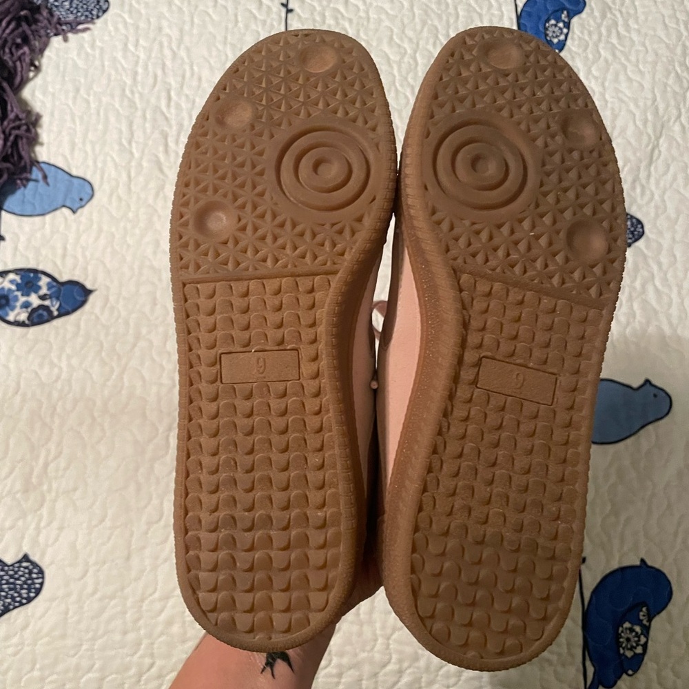NEW No Boundaries Pink Women's Sneakers - Picture 4 of 4